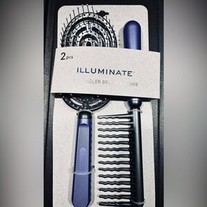 Blue Detangler Brush and Comb Set NWOT fantastic grooming set - reducing tangles